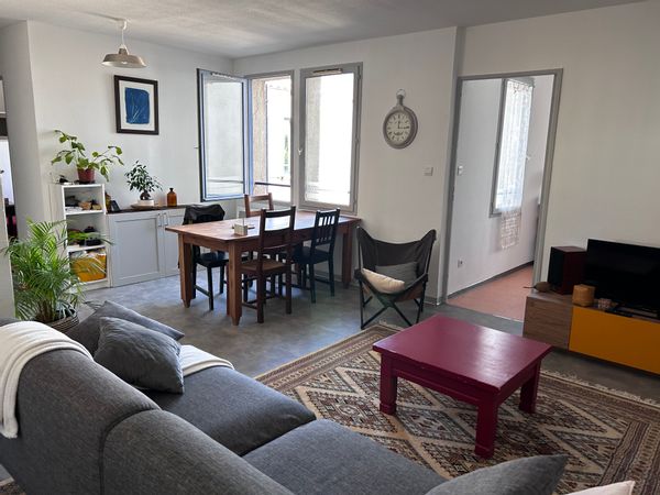 Appartement lumineux en centre village
