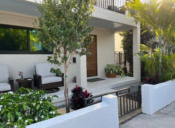 Tom and Nancy's Old Town Oasis