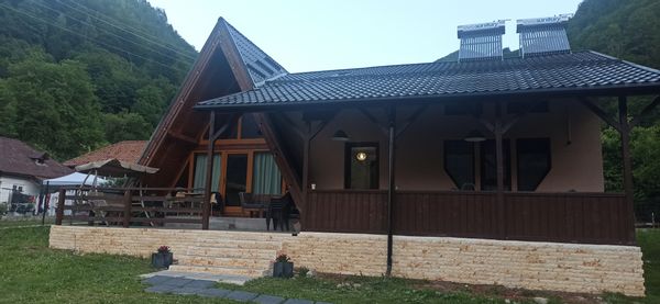 Casa de Lotru Relax GuestHouse
