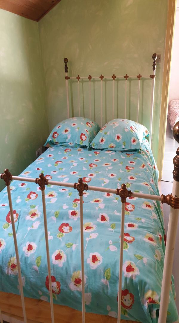 Chambre  chez l habitant dans un mas   provençal