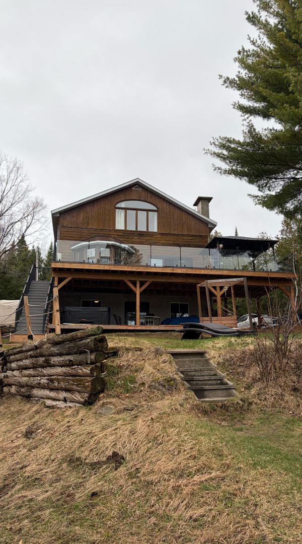 Deniss hus