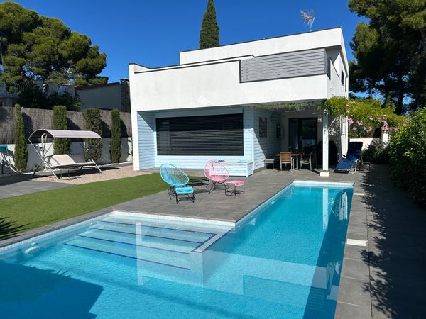 Casa unifamiliar cerca de Valencia, en la costa mediterránea/ España