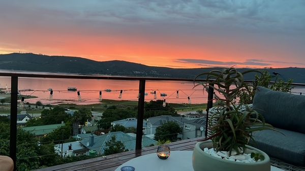 Beautiful Knysna home with spectacular lagoon views.