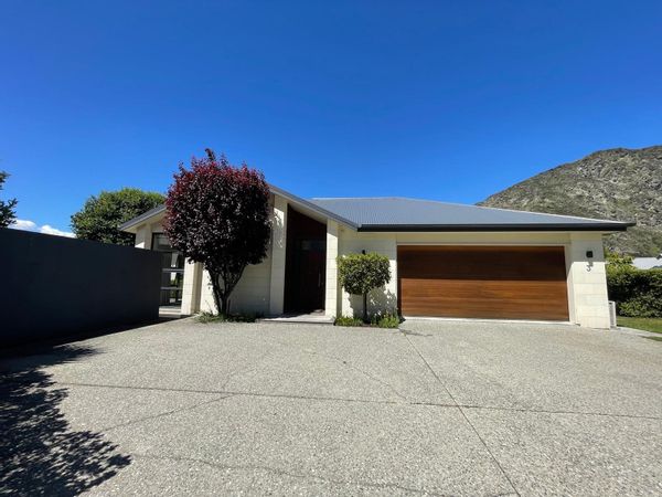 Queenstown house