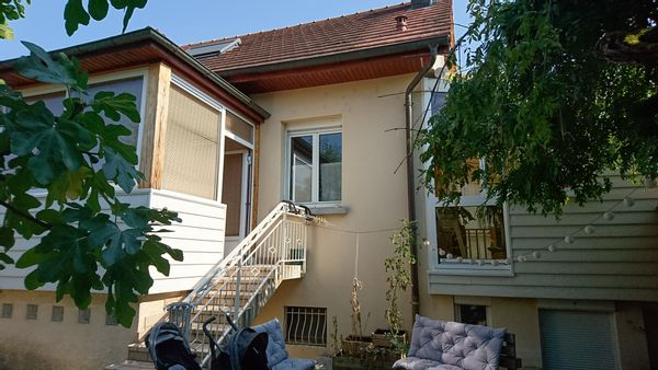cynthia's house