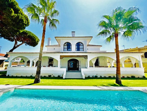 Cristina & Isabelle's house