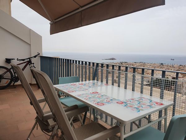 Dúplex con vistas al mar