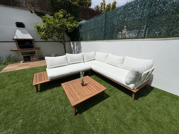 House with garden close to Barcelona and Mediterranean sea