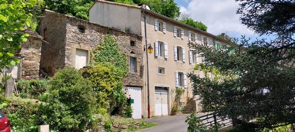 Bernard et Claudes hus