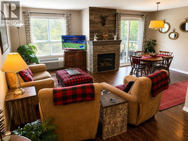 Experience mountain living.
2 Bedroom and 2 bathroom condo surrounded by a big playground.