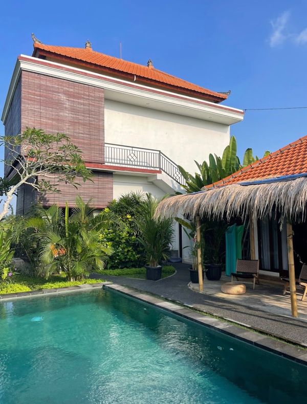 Dana's house