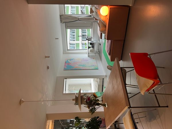 Lichtdurchflutete 100-m²-Wohnung mit Loggia, 10 Min. vom Hauptbahnhof Berlin