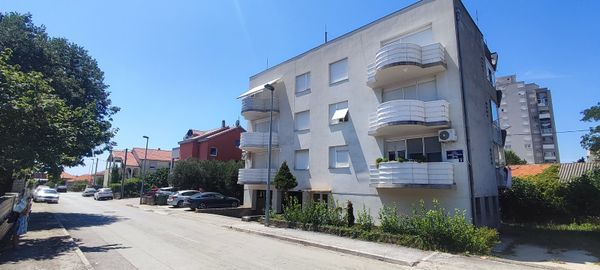 Sunčani apartman na odličnoj lokaciji u Zadru