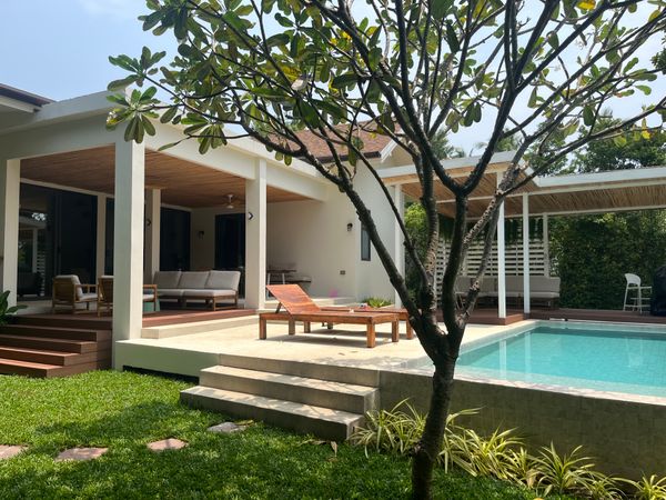 Coconut lane pool villa