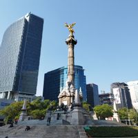 Casa en la ciudad de México, sin los inconvenientes de la ciudad, con las bondades de un poblado
