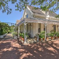 Creative Space in Dream Edwardian in Ideal Location
