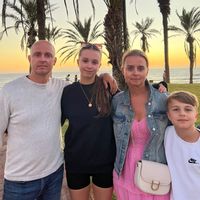 huis van Sverrir, Birna and kids
