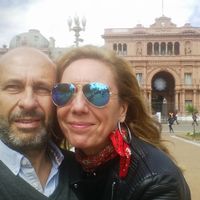 Cuca y Adolfos hus