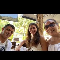 Ariana & Susana & Carlosina kuća