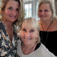 Carole Lynn (Mom & Sis)s hus