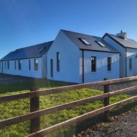 Casa di Dom & Almas House - Holycross, Ireland.