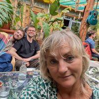 Casa de Andrius, Vadim & Dange