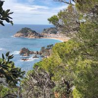 Your perfect Tossa de Mar hideaway, with panoramic views of the town and the Mediterranean.