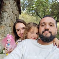 Luis, Marina y Mayaina kuća