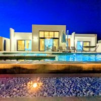 LOUIS's house