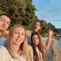 APPARTAMENTO CON SPIAGGIA, GIARDINO E PARCHEGGIO PRIVATI