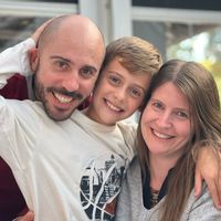 Natalia, Xavi y Marcs hus