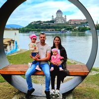 Peter with Familyina kuća
