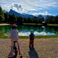 Bienvenue dans notre cocon entre lac et montagne