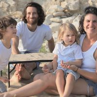 Chez Lou, Axel & leurs enfants