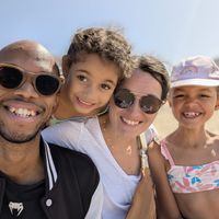 Dispo Paris 2/15 Août avec parking