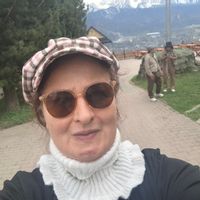 Raluca Oana's private room "Close to the Black Sea and Lake Techirghiol."