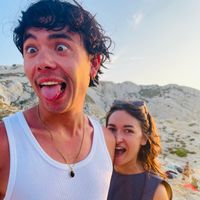 JC AND LULUs hus