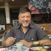 HUGO ARIEL s Haus