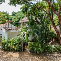 ROBERTO E s Haus