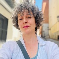 Piso amplio y cómodo en el Madrid de los Austrias con unas vistas increíbles desde sus 6 balcones.