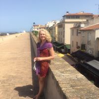 Béates quiet whole house  with a big sunny balcony,   Two bedrooms, bicycles.
