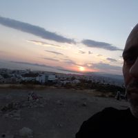 Stelios's house is built in 1890, was renewed with unique cycladic aesthetic. Serenity, love, peace